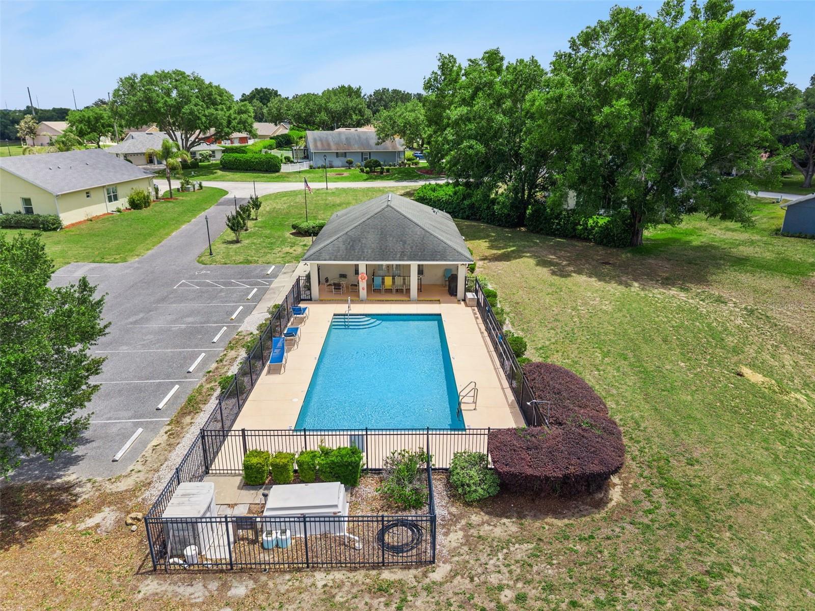 TWIN LAKES ESTATES - Residential