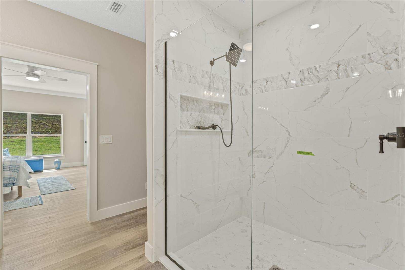 TWIN LAKES ESTATES - Residential