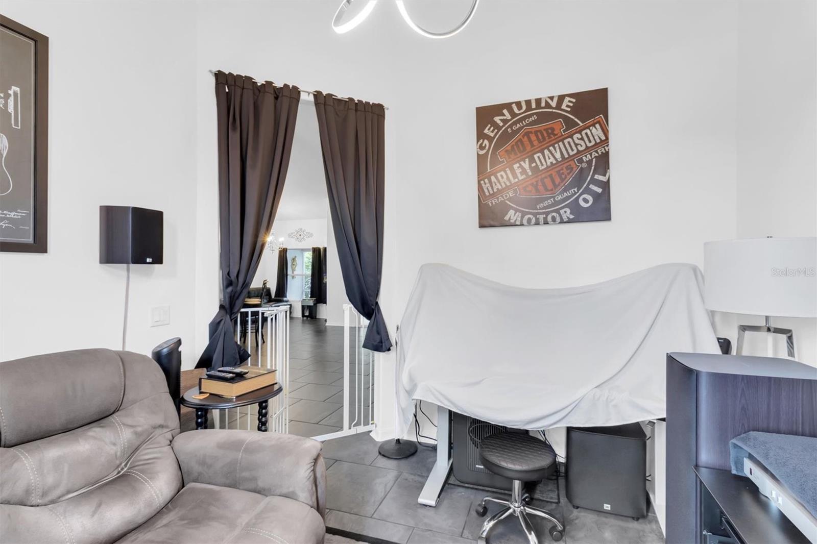 SPRING HILL - Residential