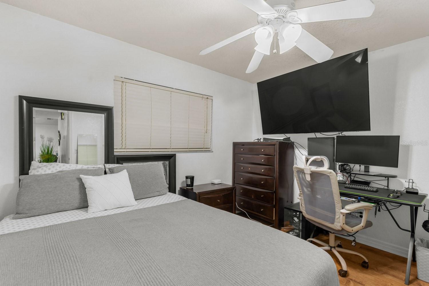 HARBOR EAST - Residential