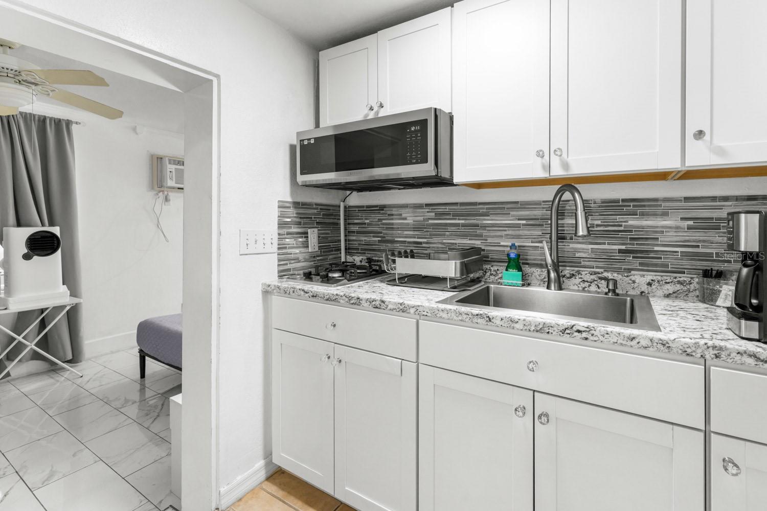 HARBOR EAST - Residential
