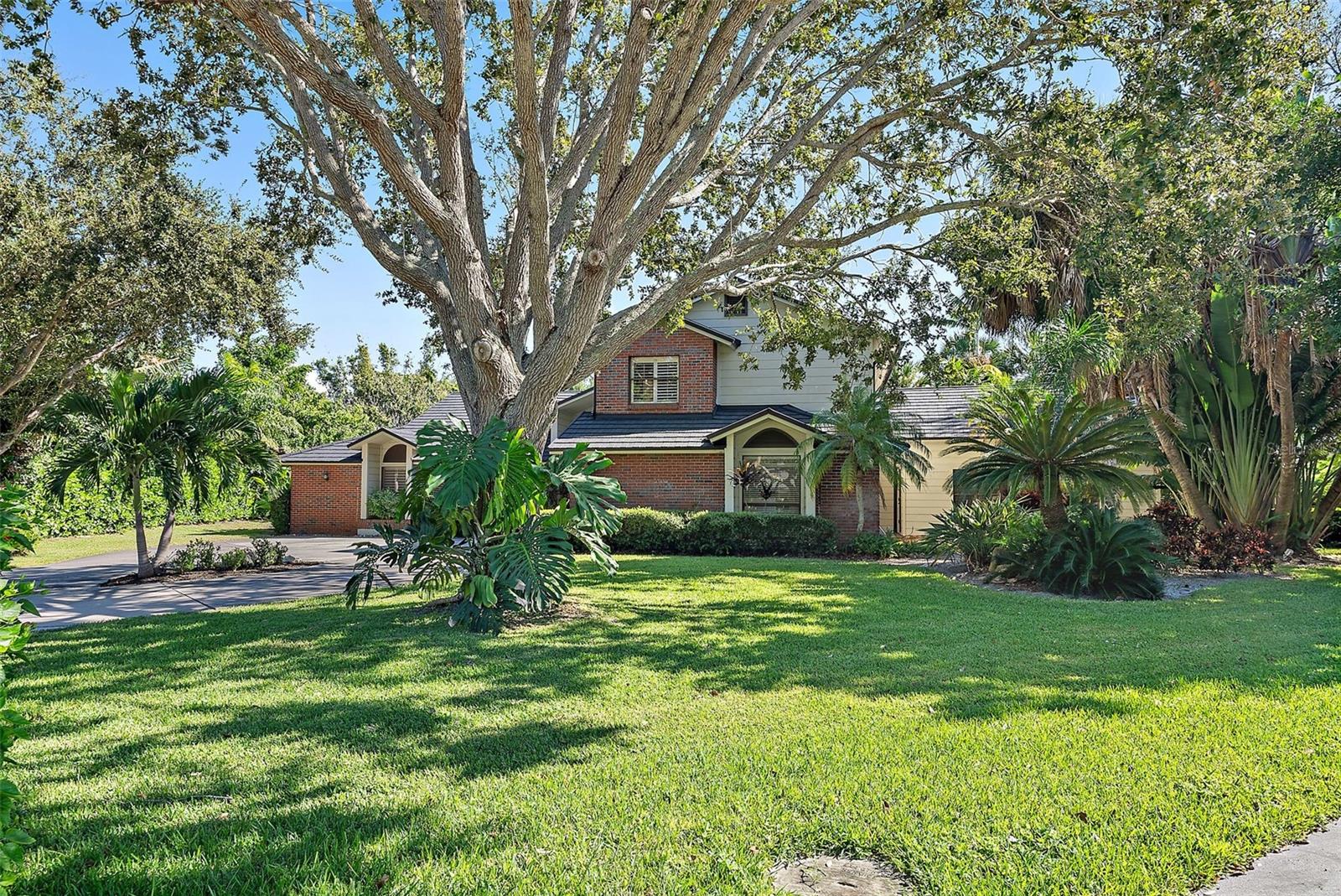 RIVERVIEW LANDINGS - Residential