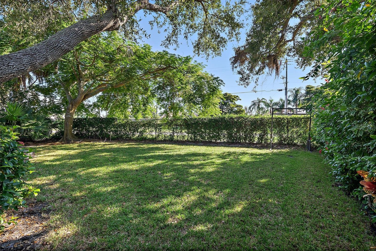RIVERVIEW LANDINGS - Residential