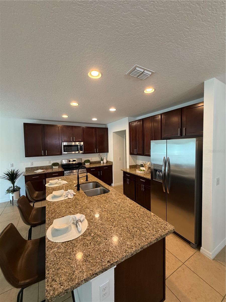 KNIGHT LAKE ESTATES - Residential