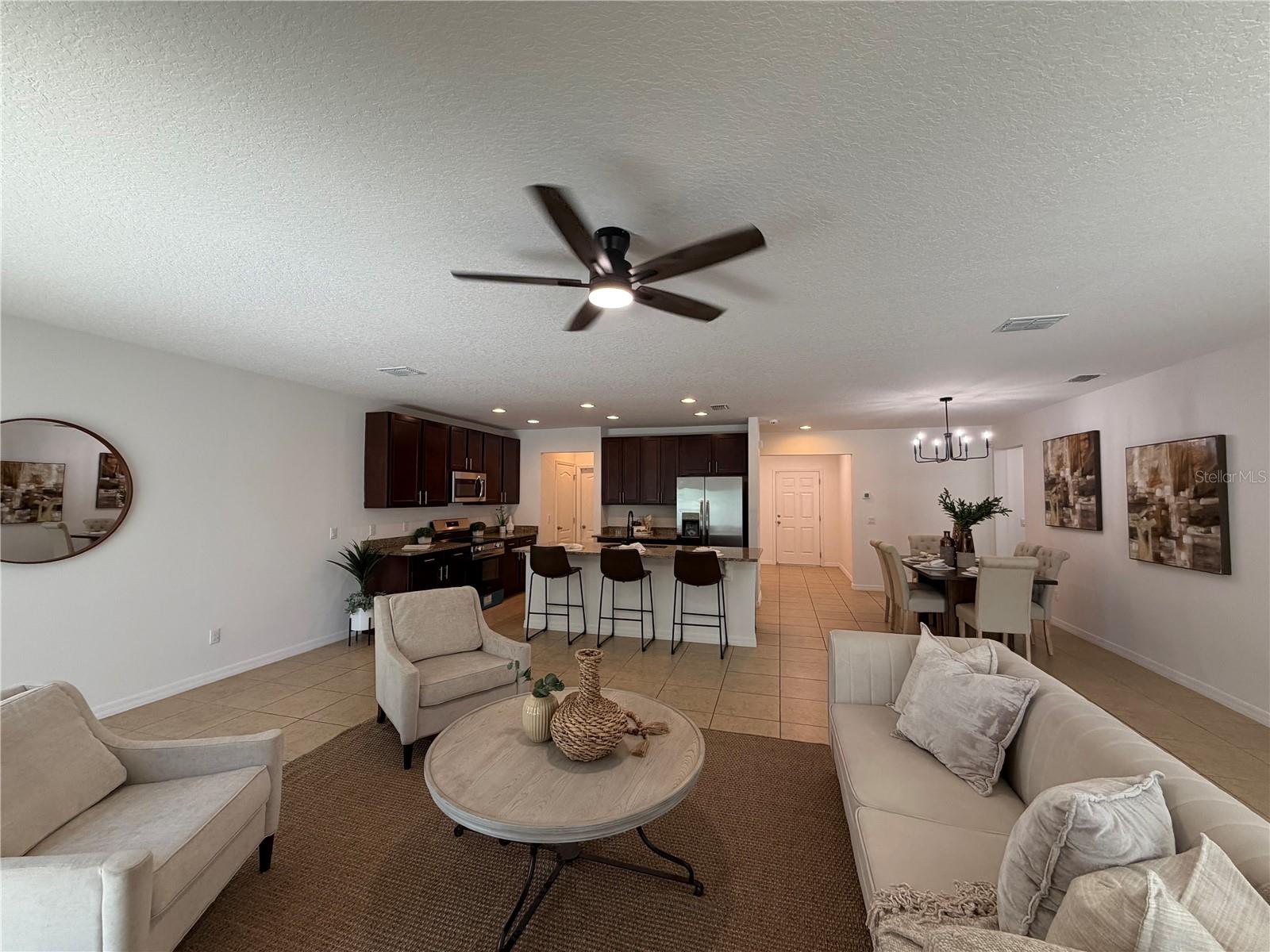 KNIGHT LAKE ESTATES - Residential