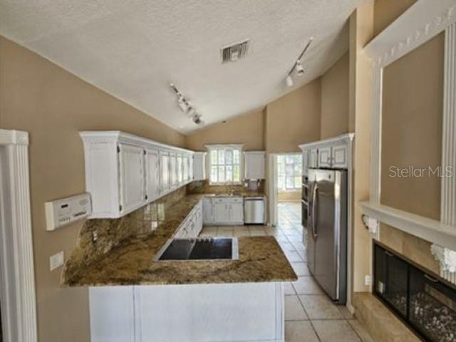 BUTLER BAY - Residential