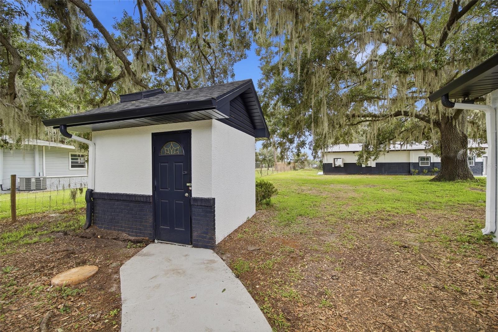 UNPLATTED - Residential