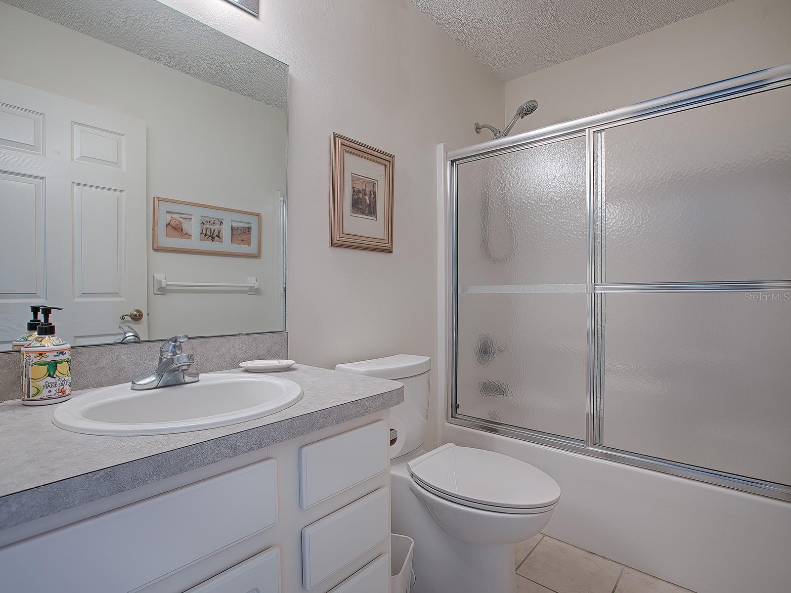 PENNBROOKE PH 02P LT P1 BEING IN 18-19-24 - Residential