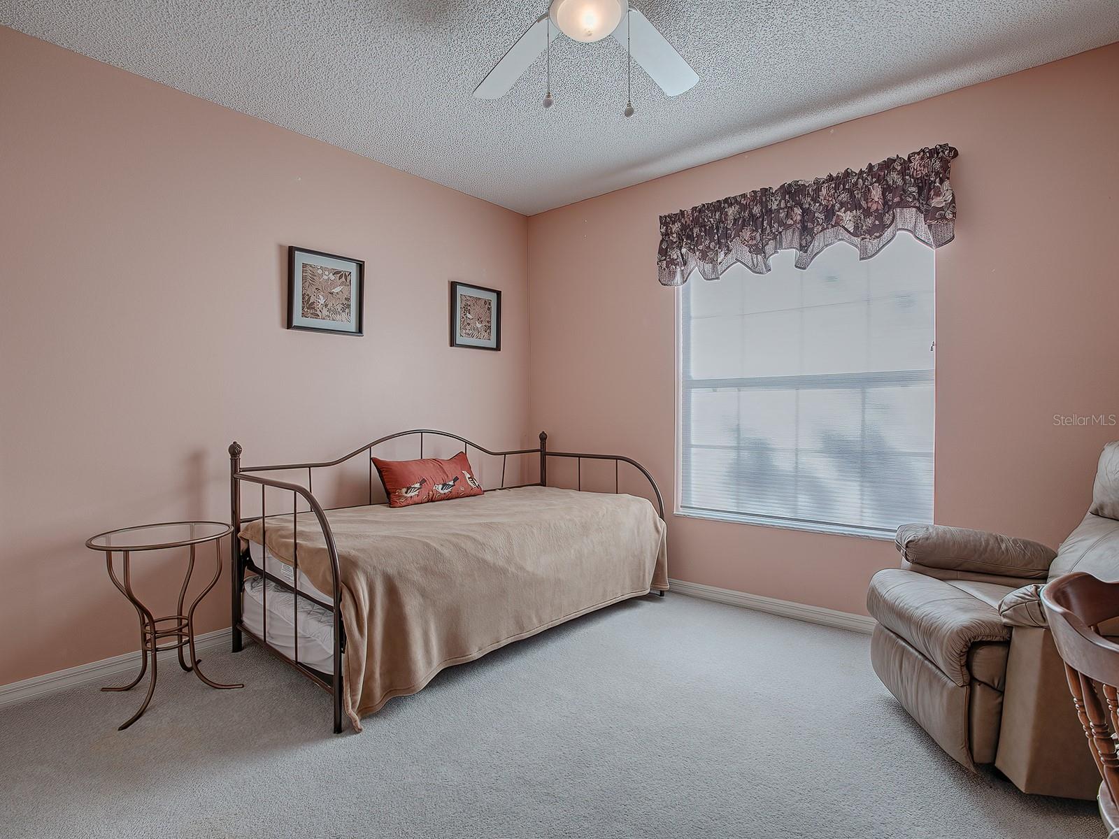 PENNBROOKE PH 02P LT P1 BEING IN 18-19-24 - Residential