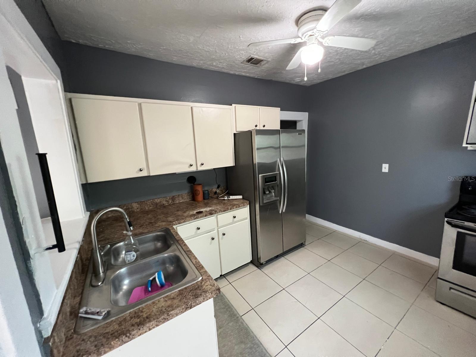 FERN CLIFF - Residential Lease