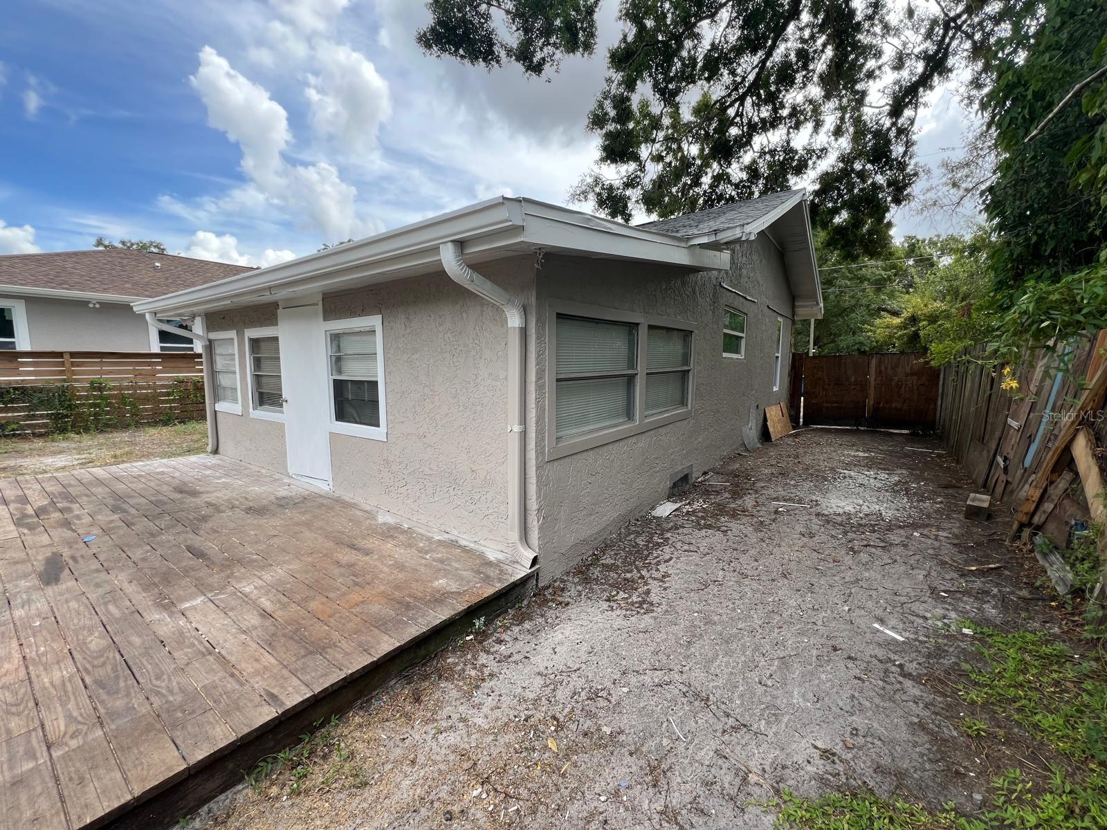 FERN CLIFF - Residential Lease