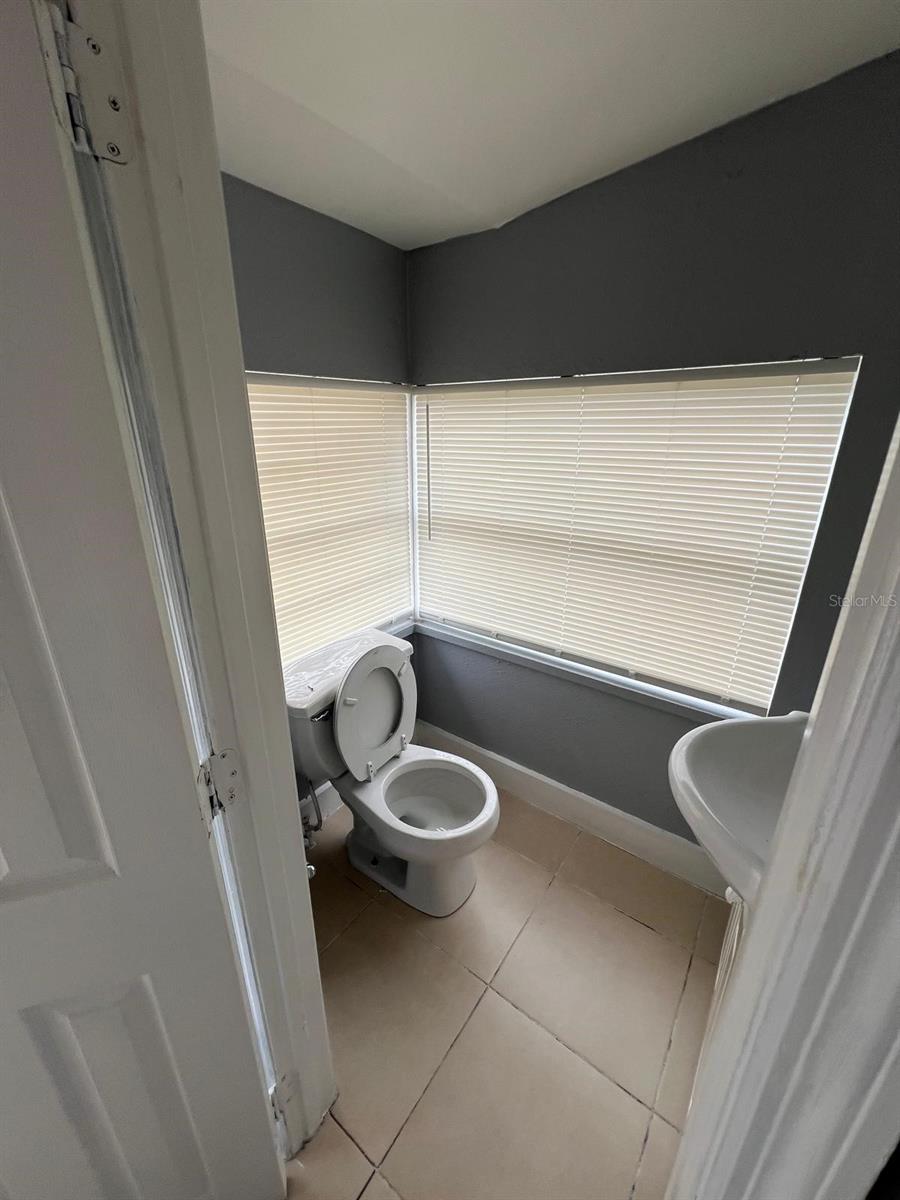 FERN CLIFF - Residential Lease