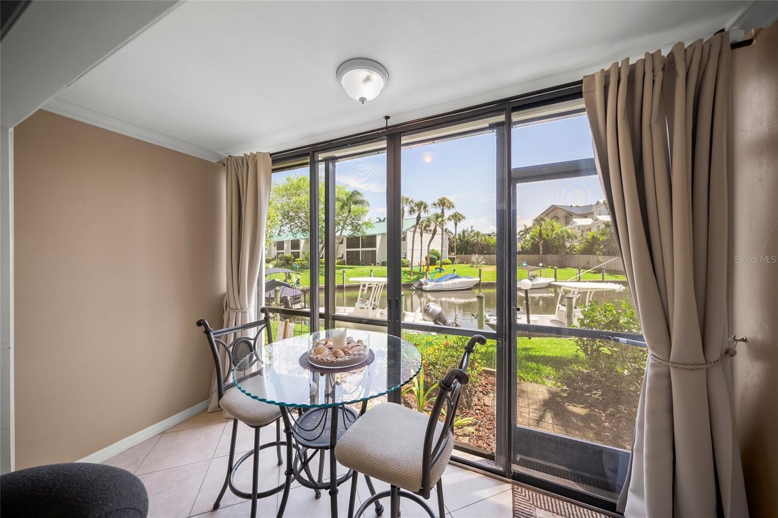 WHITE SANDS VILLAGE - Residential