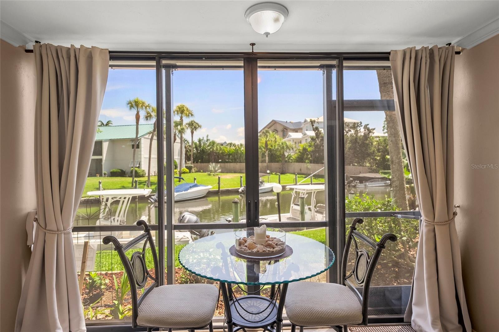 WHITE SANDS VILLAGE - Residential