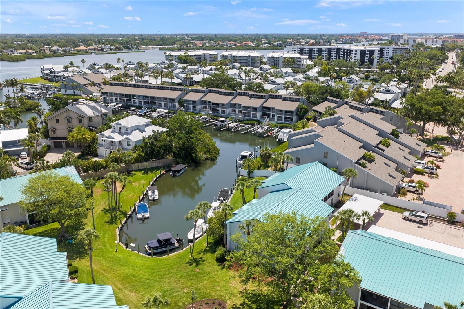 WHITE SANDS VILLAGE - Residential