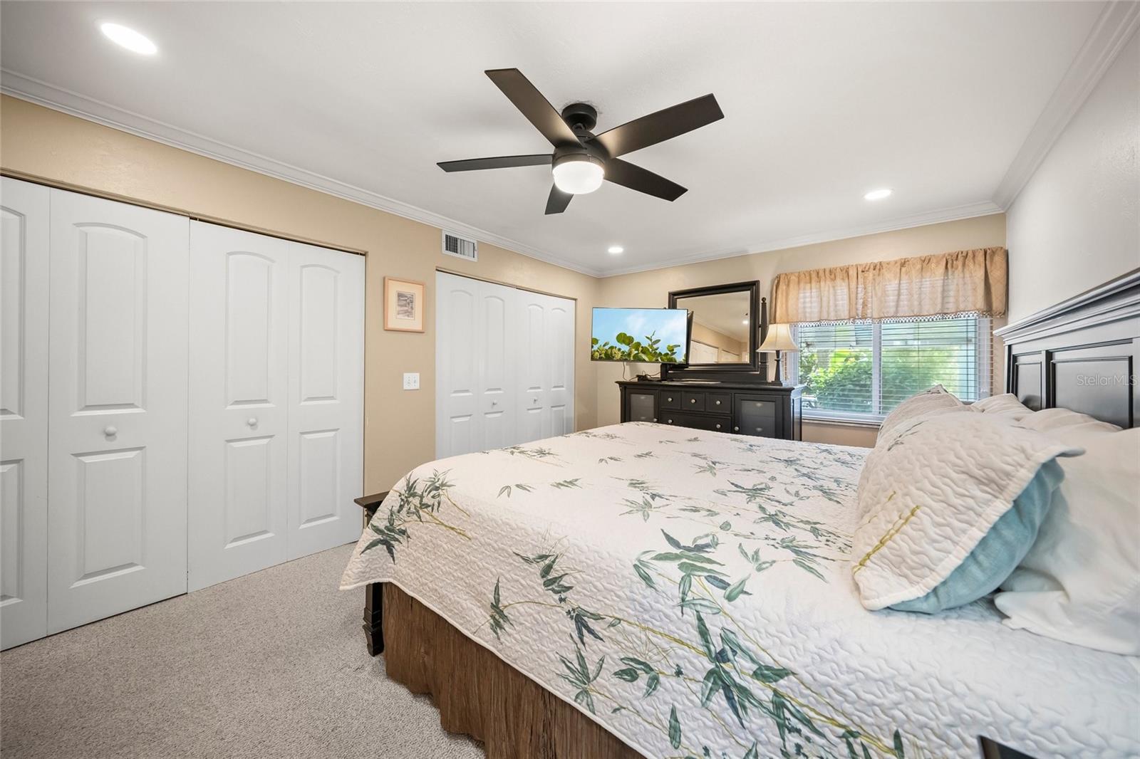WHITE SANDS VILLAGE - Residential
