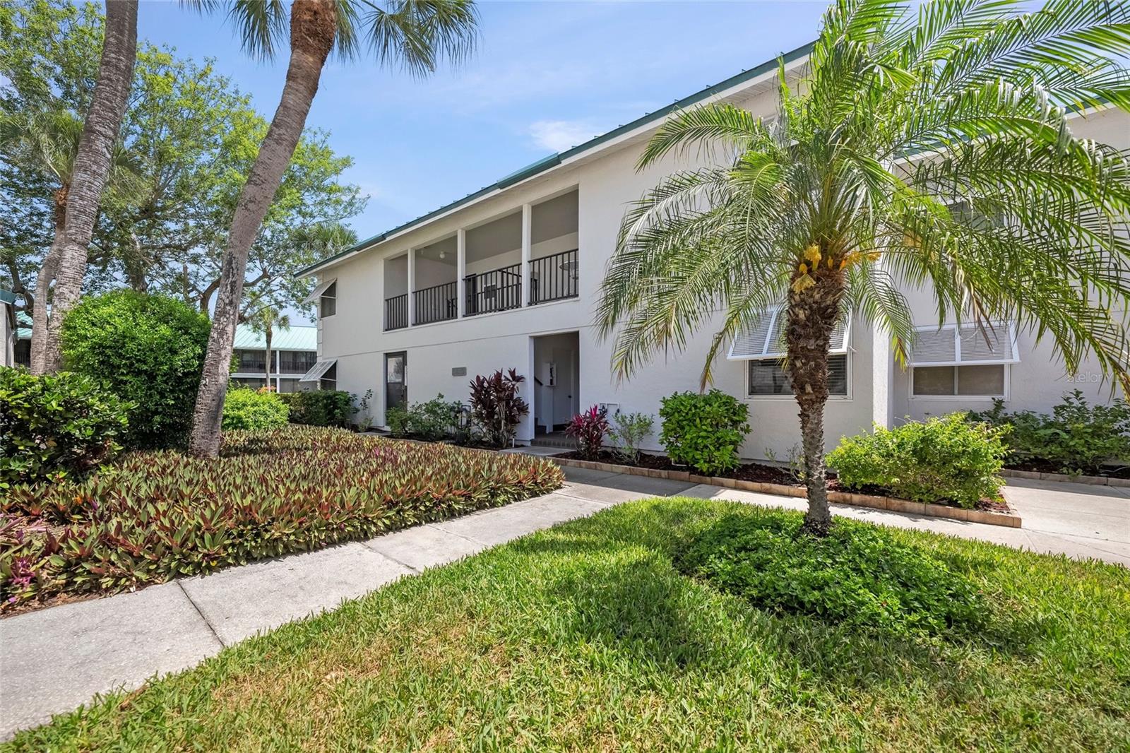 WHITE SANDS VILLAGE - Residential