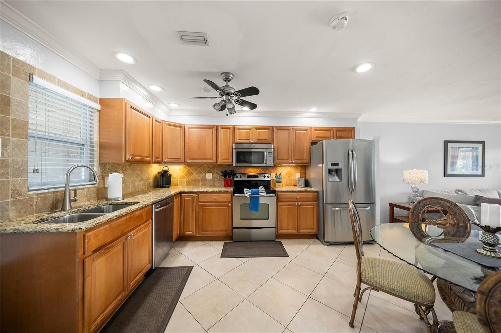 WHITE SANDS VILLAGE - Residential