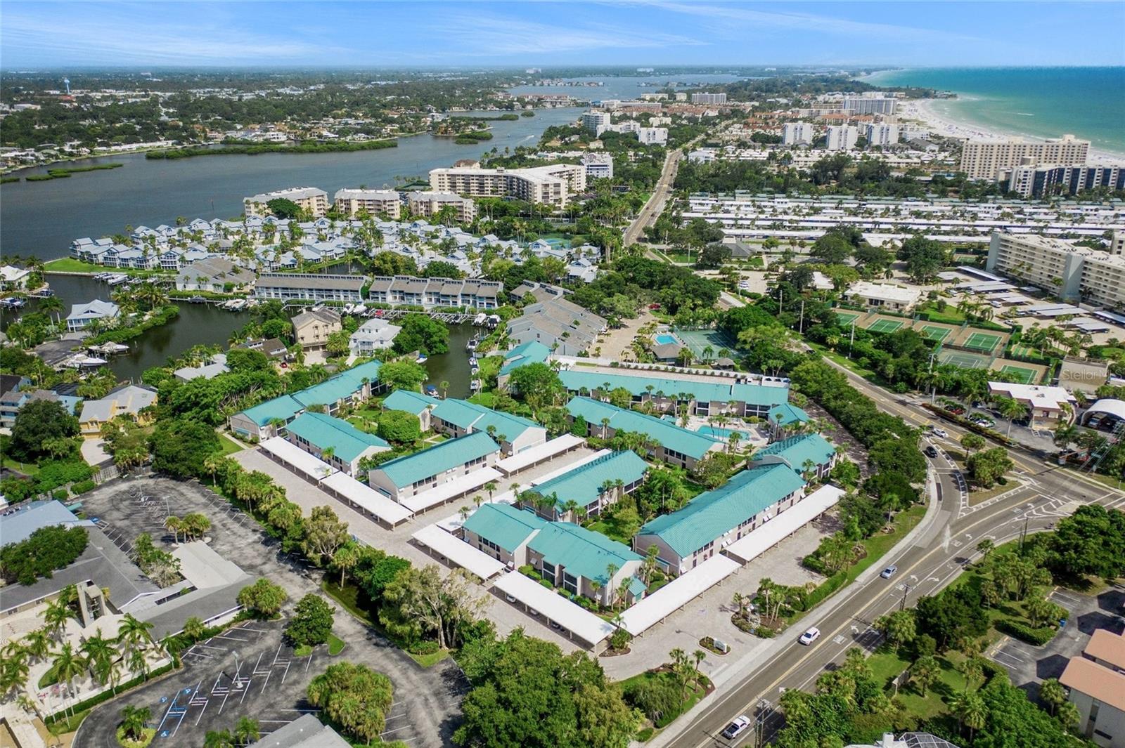 WHITE SANDS VILLAGE - Residential