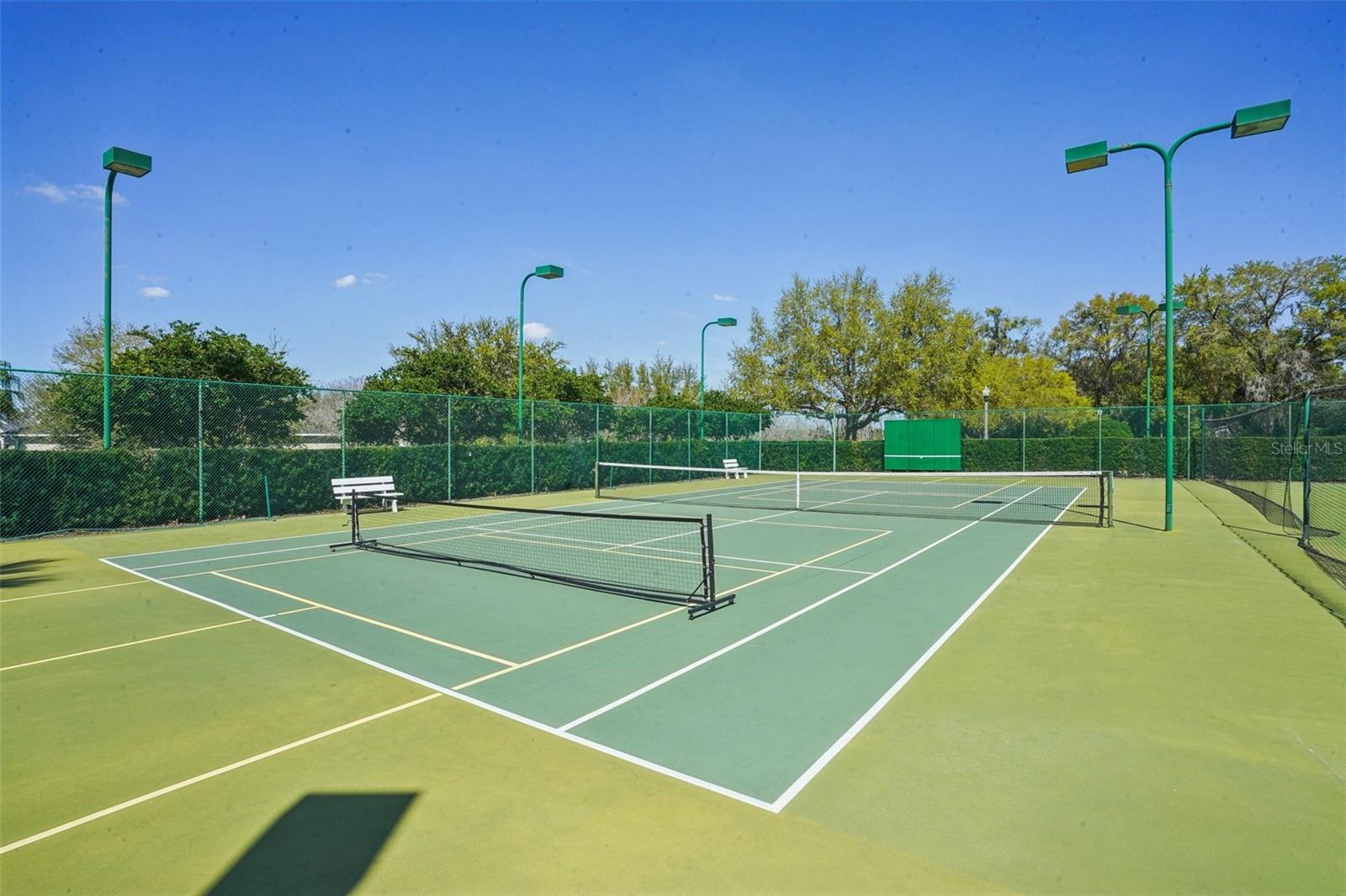 LAKESIDE LANDINGS - Residential
