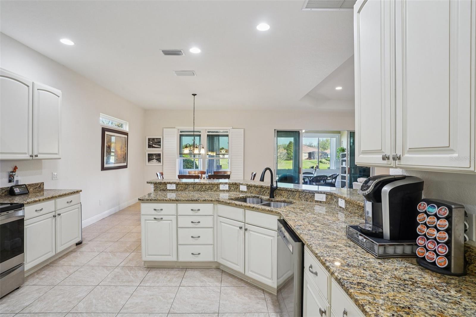 LAKESIDE LANDINGS - Residential