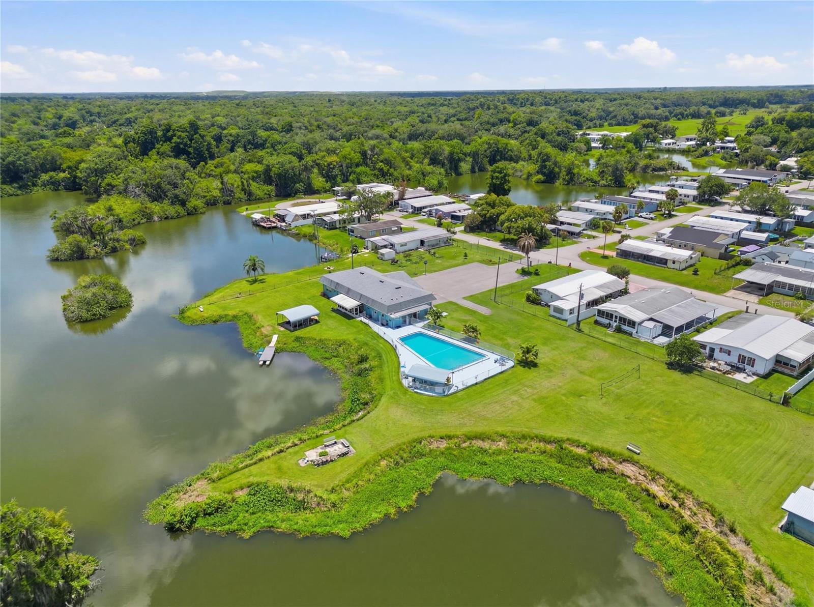 VILLAGE UNIT 03 LAKELAND - Residential