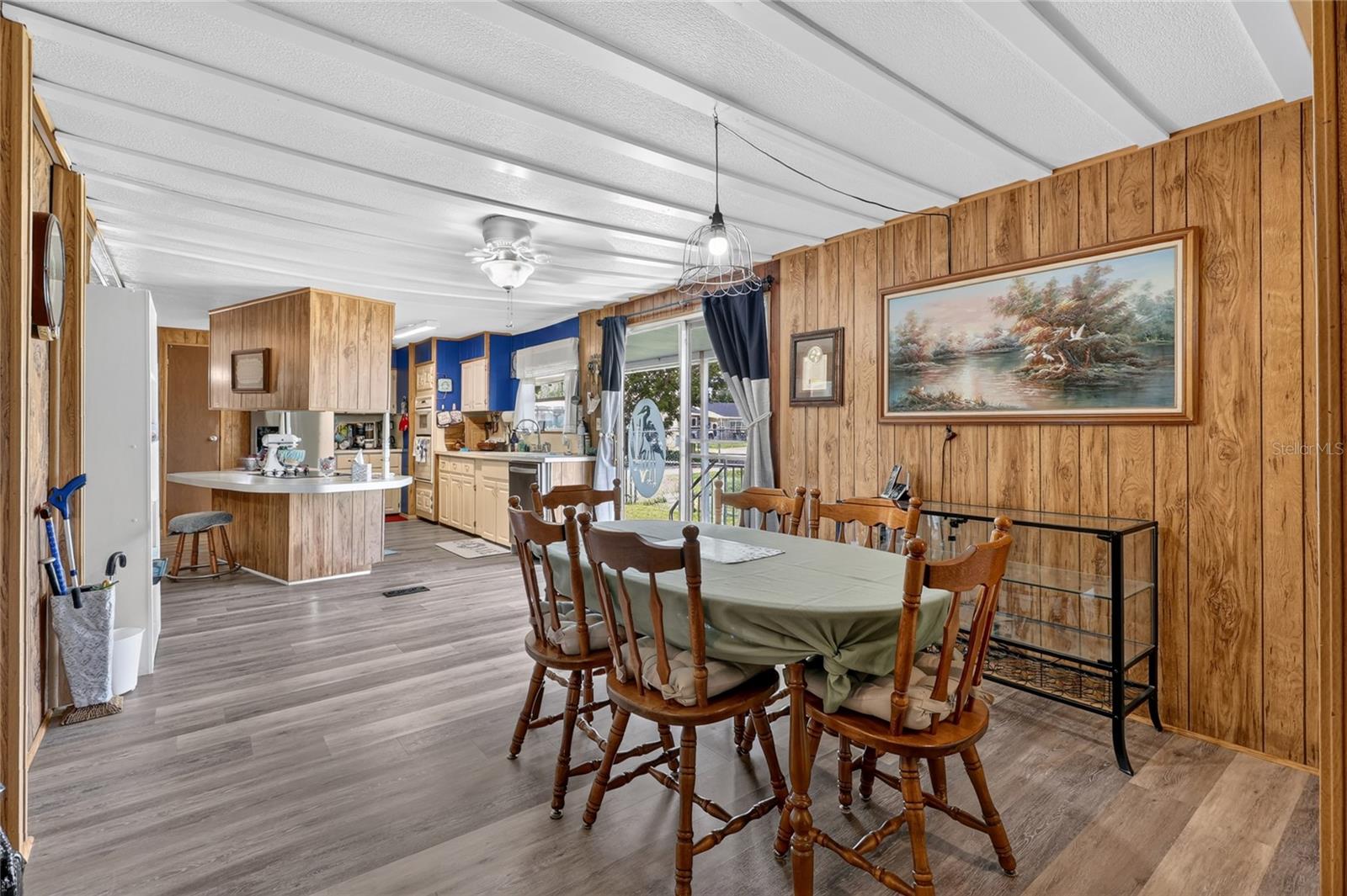 VILLAGE UNIT 03 LAKELAND - Residential