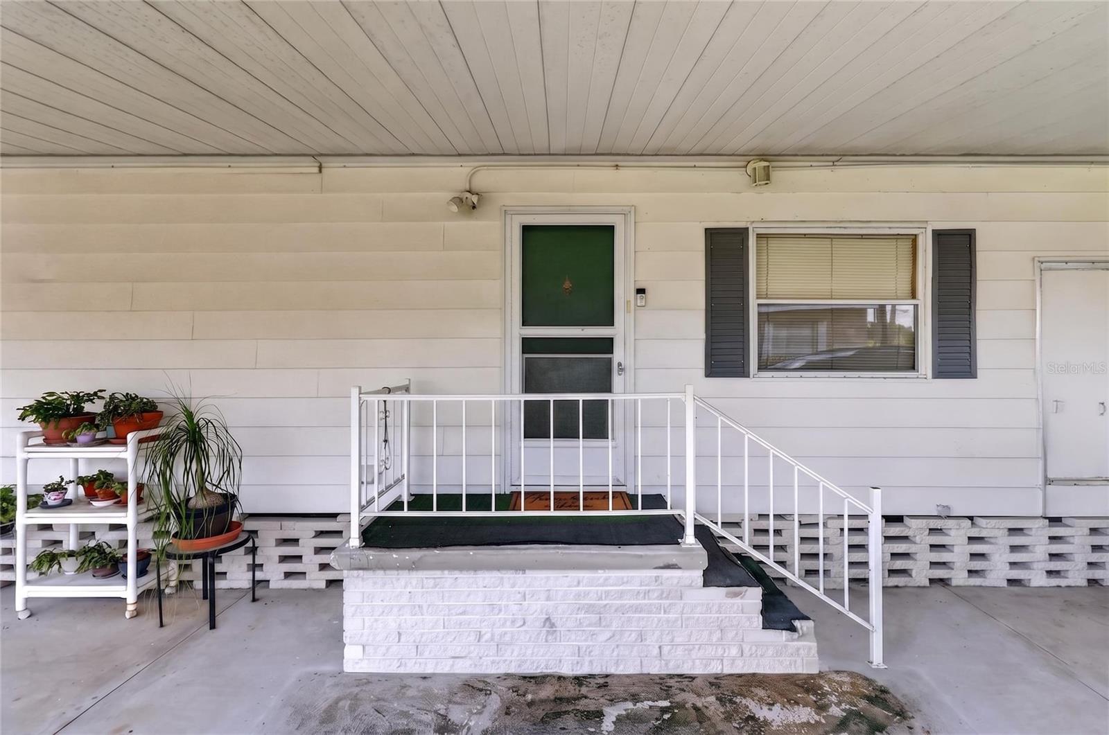 VILLAGE UNIT 03 LAKELAND - Residential