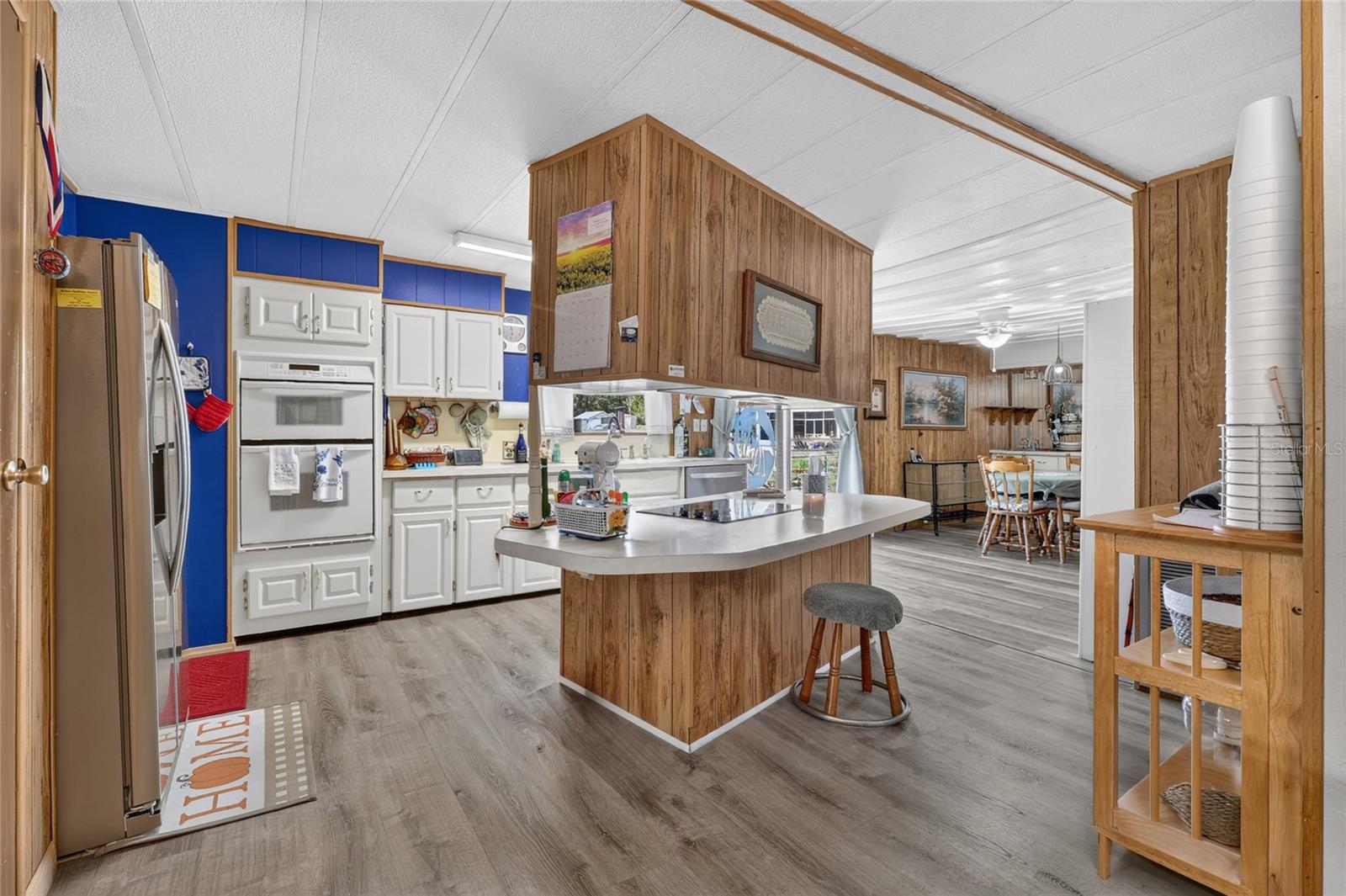 VILLAGE UNIT 03 LAKELAND - Residential