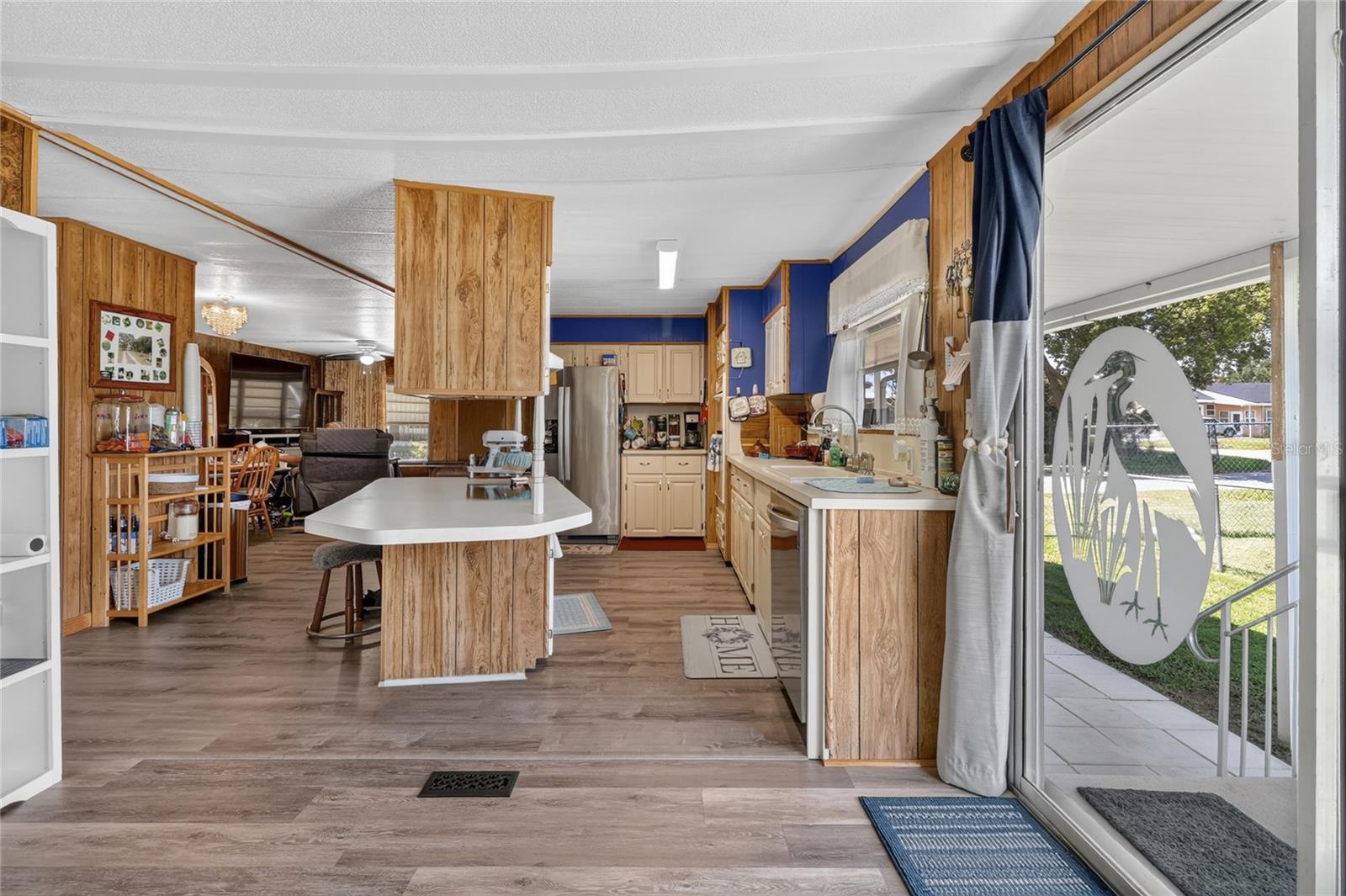 VILLAGE UNIT 03 LAKELAND - Residential