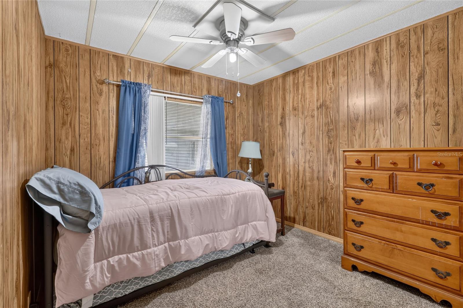 VILLAGE UNIT 03 LAKELAND - Residential