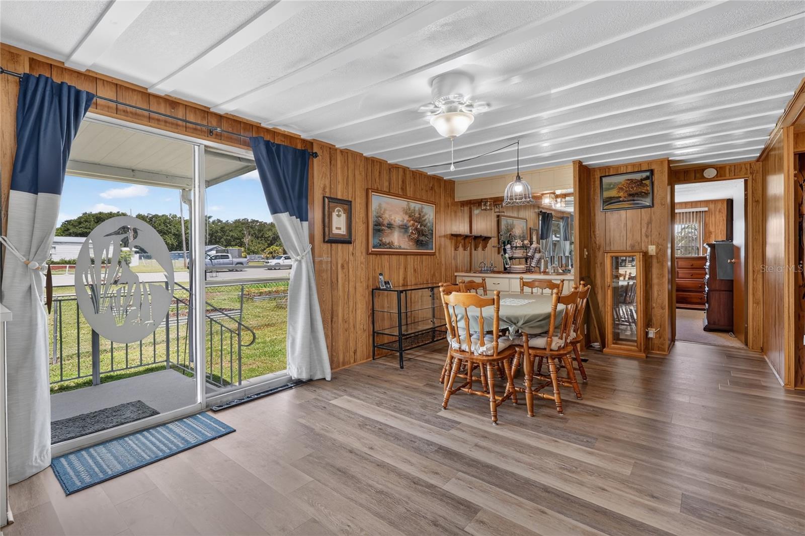 VILLAGE UNIT 03 LAKELAND - Residential
