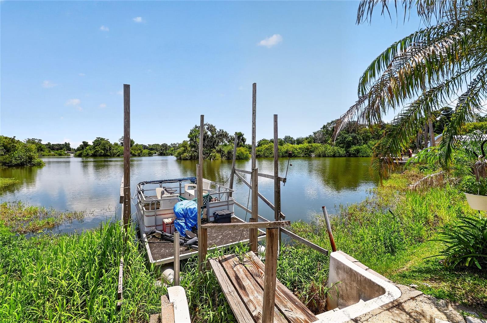 VILLAGE UNIT 03 LAKELAND - Residential