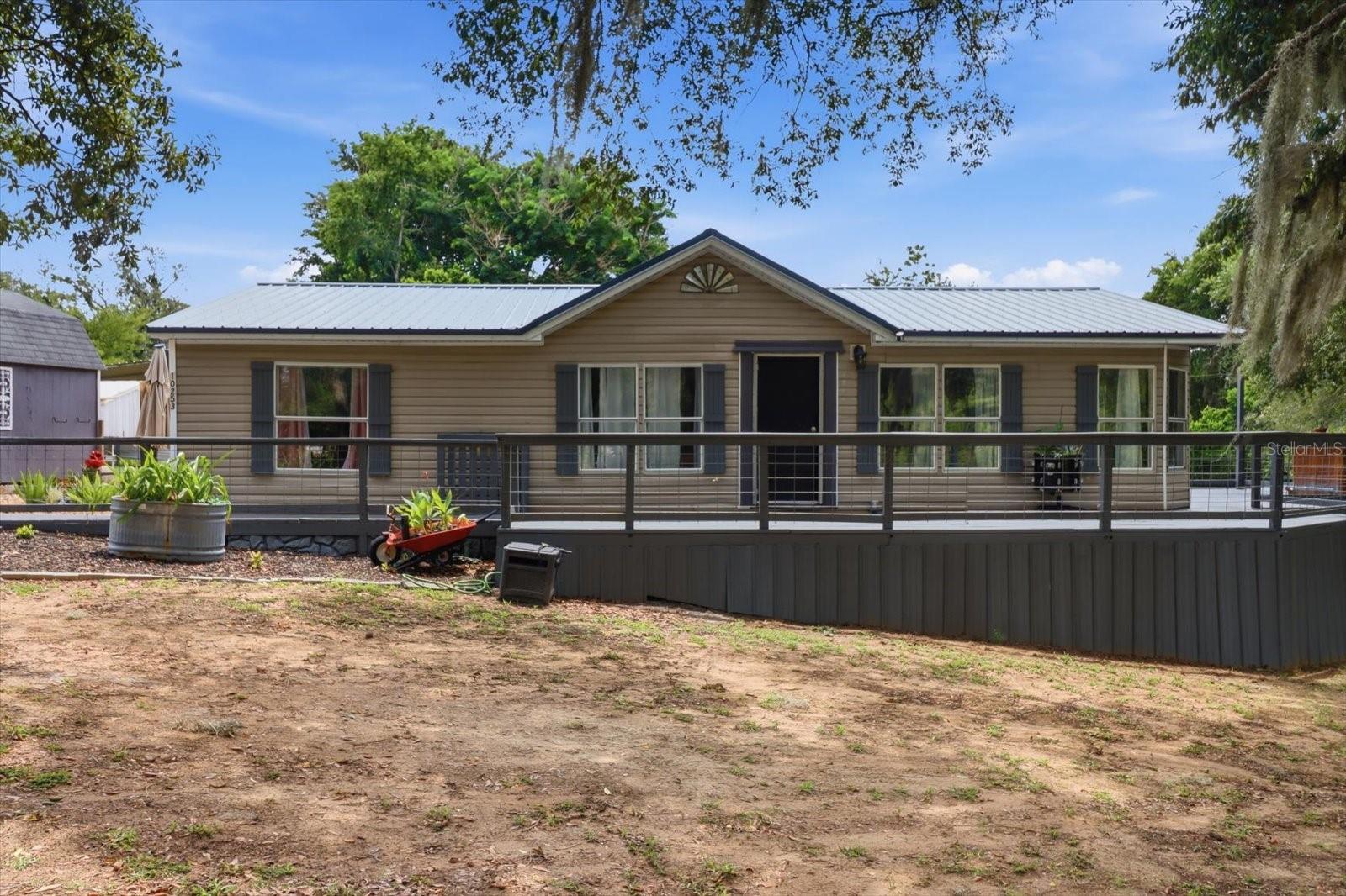 DERBY OAKS - Residential