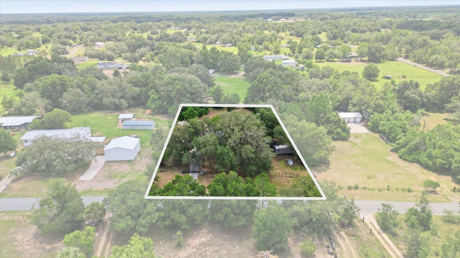 DERBY OAKS - Residential