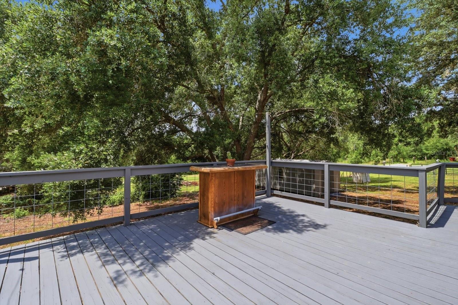DERBY OAKS - Residential