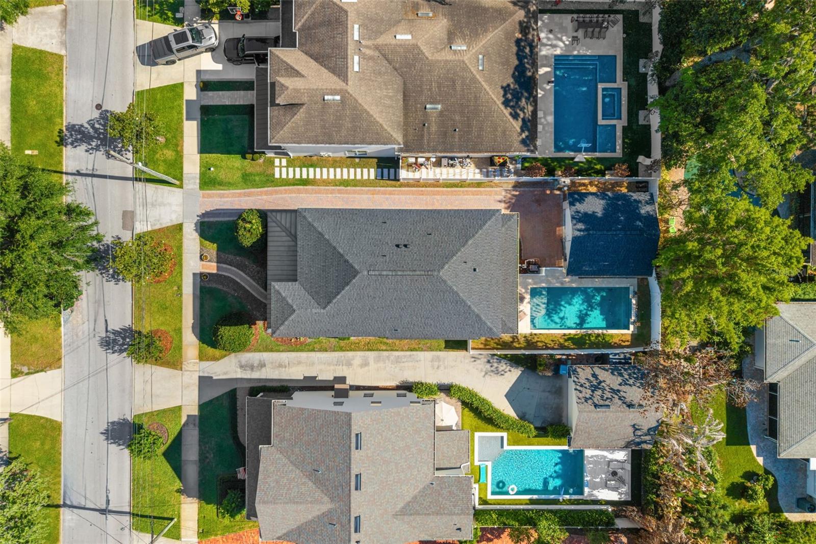 IVANHOE SHORES - Residential