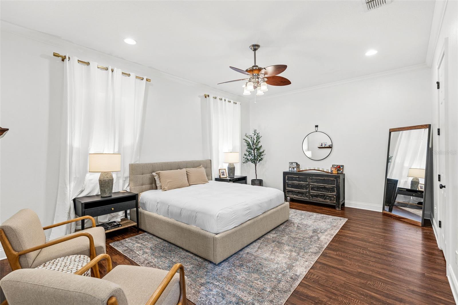 IVANHOE SHORES - Residential