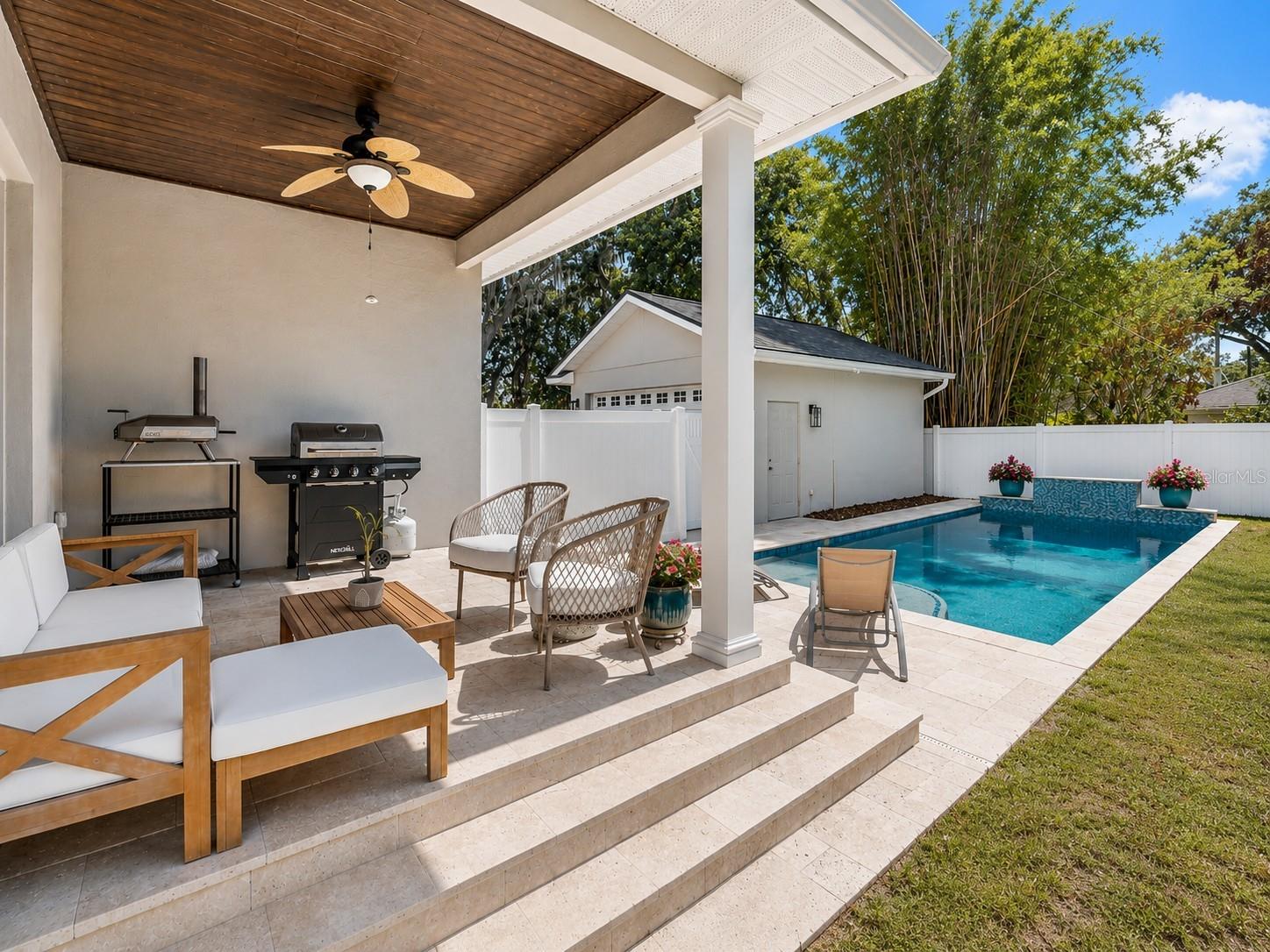 IVANHOE SHORES - Residential