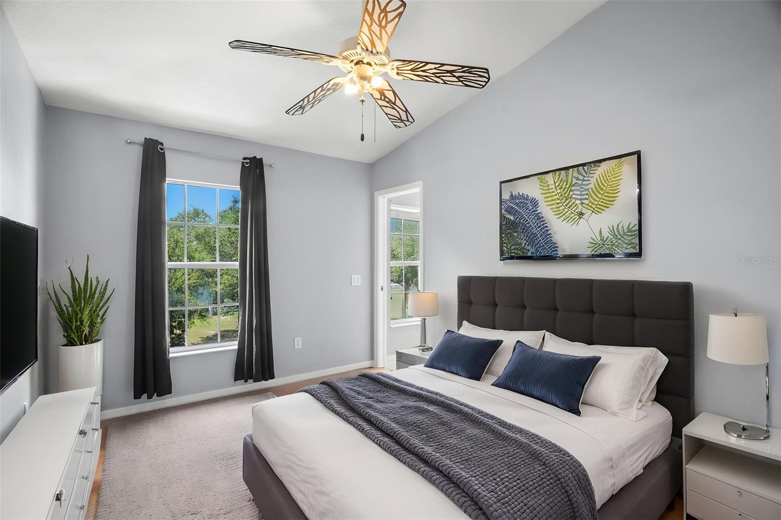KINGS LAKE TWNHMS - Residential