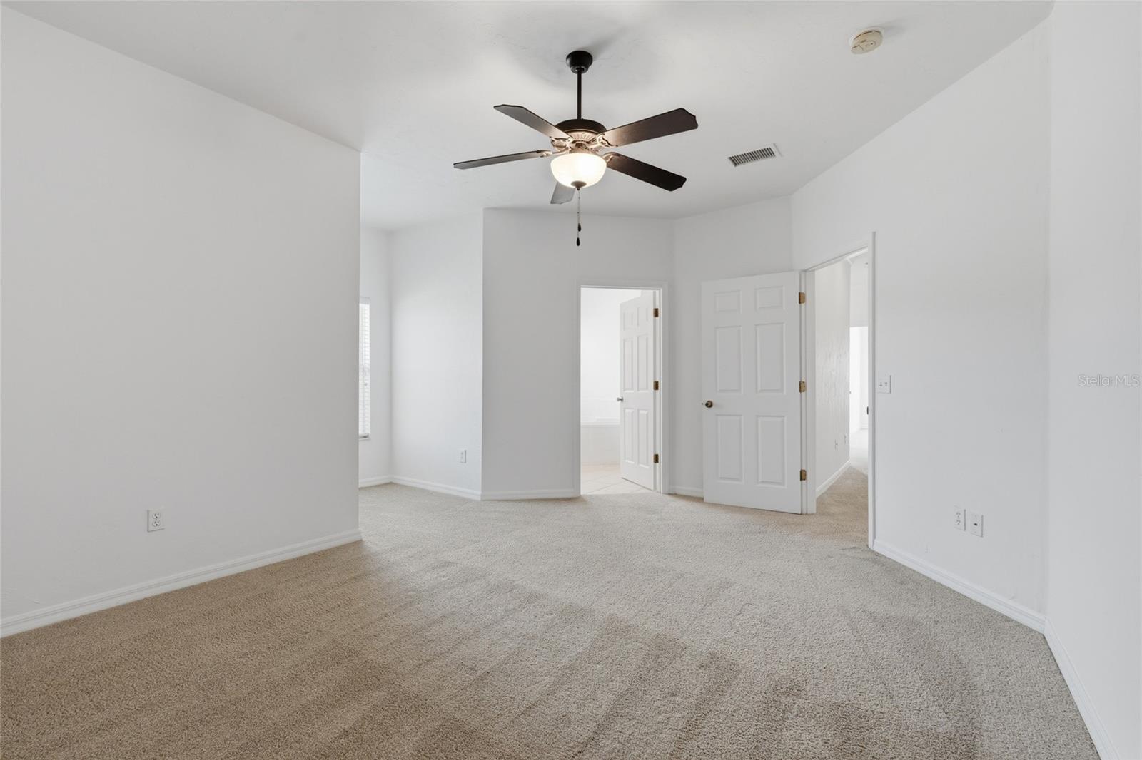 SOUTH POINTE PH 1 UNIT 5-B - Residential