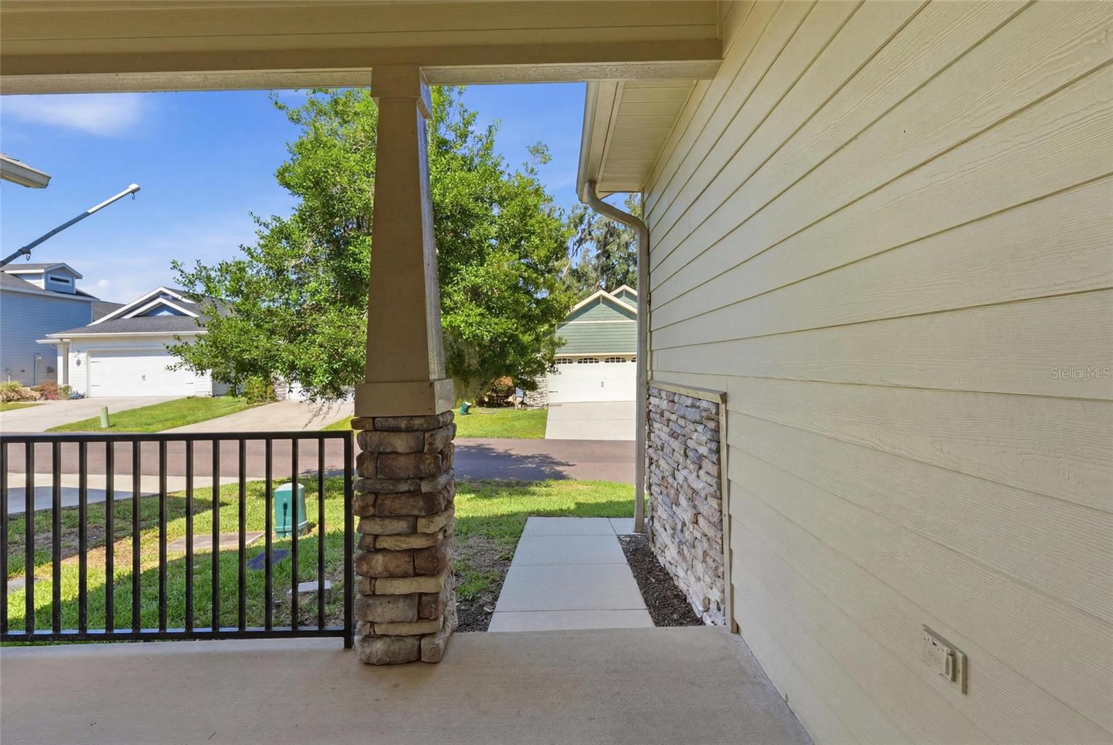 SOUTH POINTE PH 1 UNIT 5-B - Residential