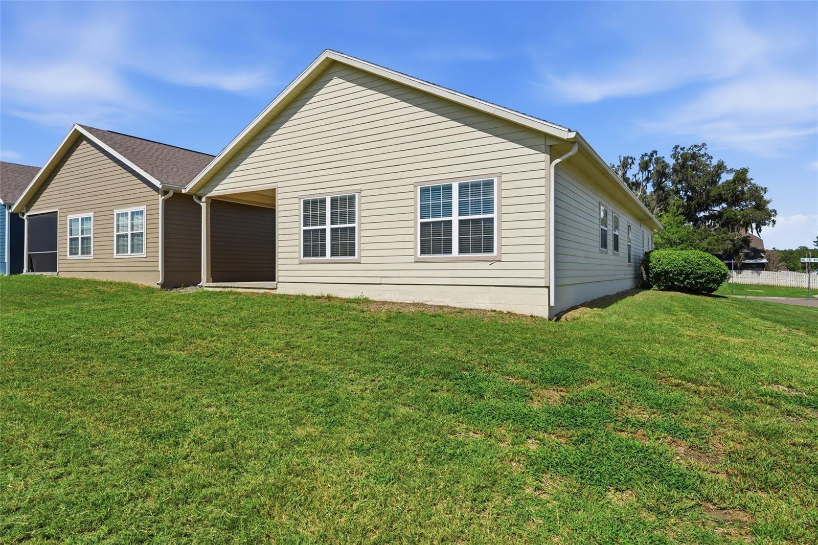 SOUTH POINTE PH 1 UNIT 5-B - Residential