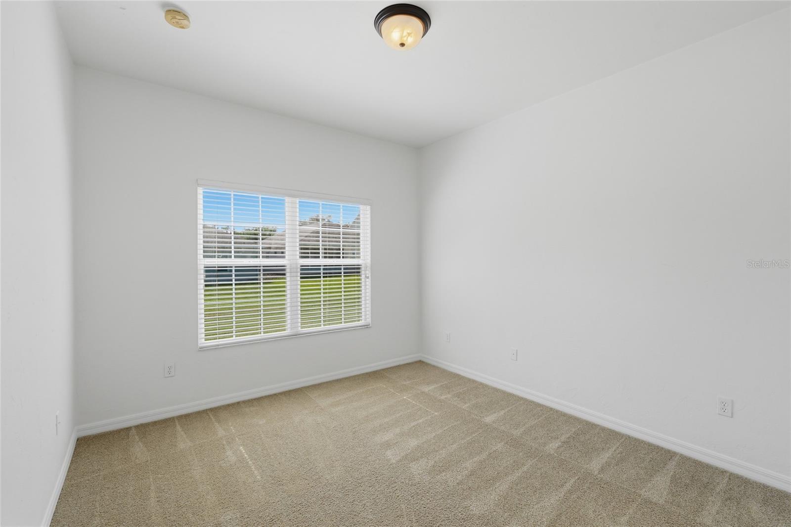 SOUTH POINTE PH 1 UNIT 5-B - Residential