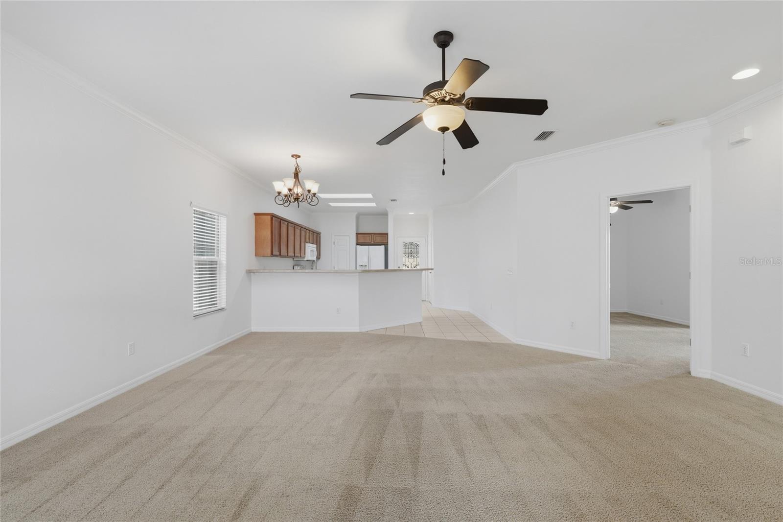 SOUTH POINTE PH 1 UNIT 5-B - Residential