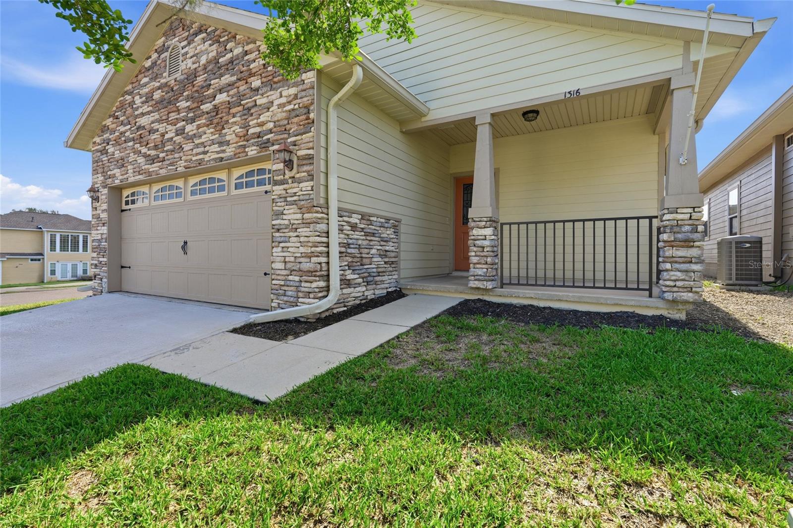 SOUTH POINTE PH 1 UNIT 5-B - Residential