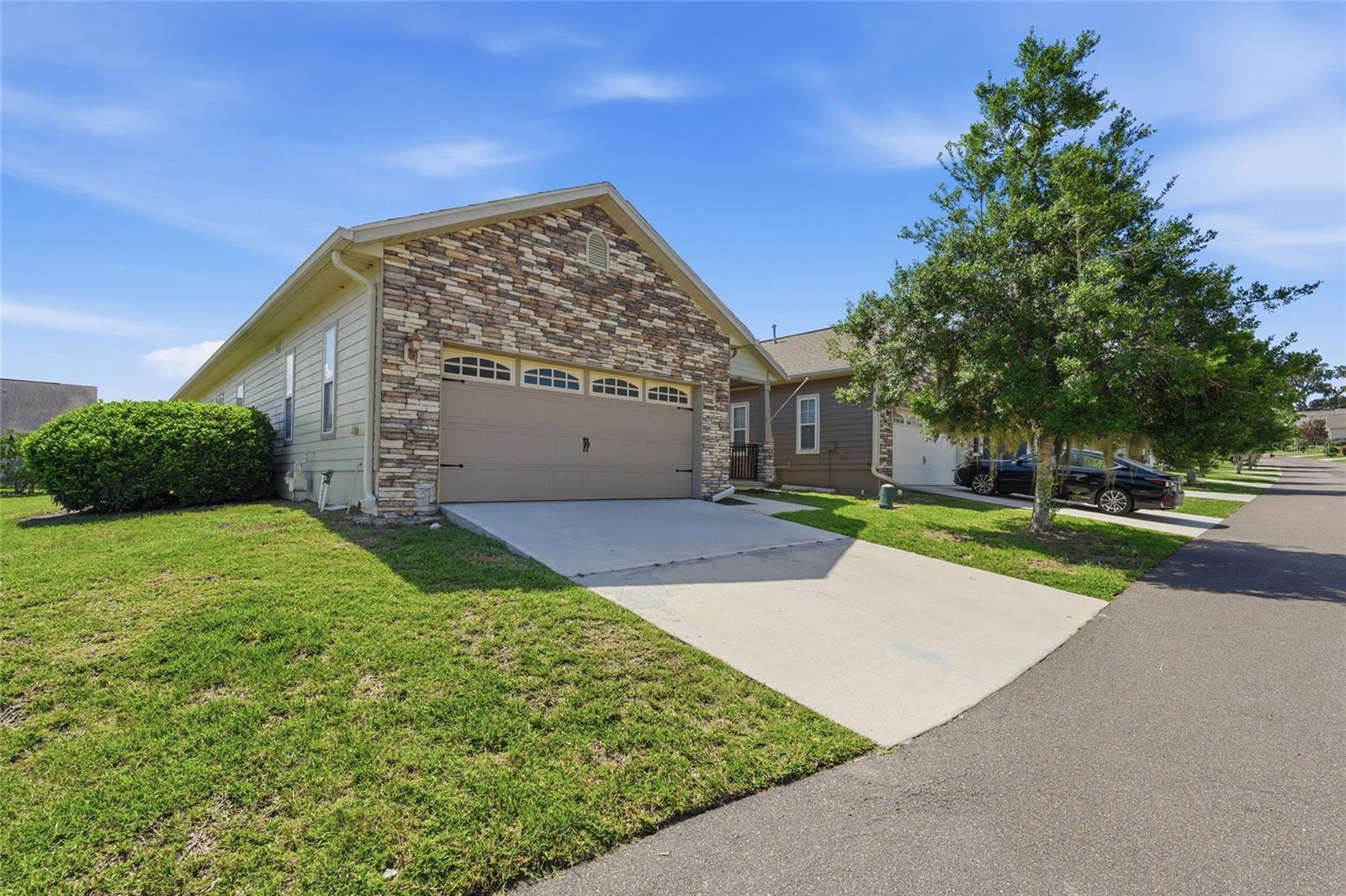 SOUTH POINTE PH 1 UNIT 5-B - Residential