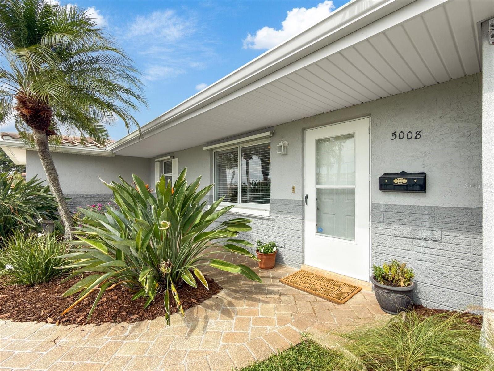 FLOR A MAR - Residential