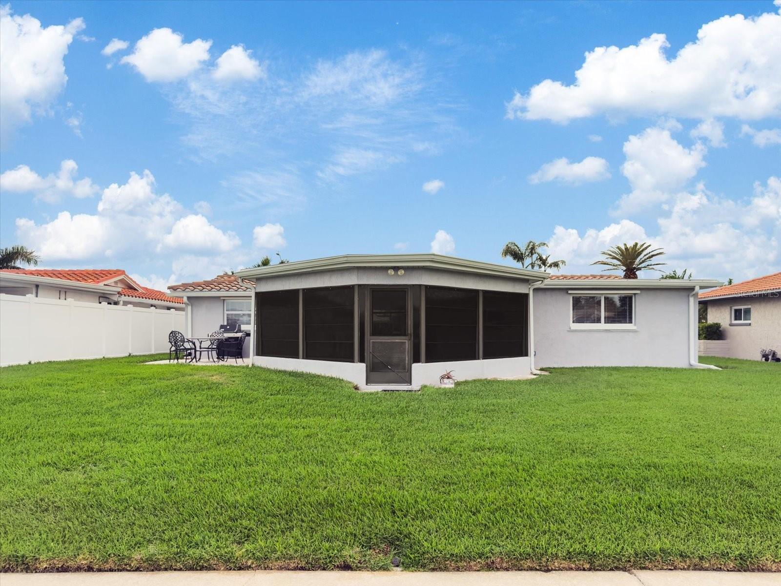 FLOR A MAR - Residential