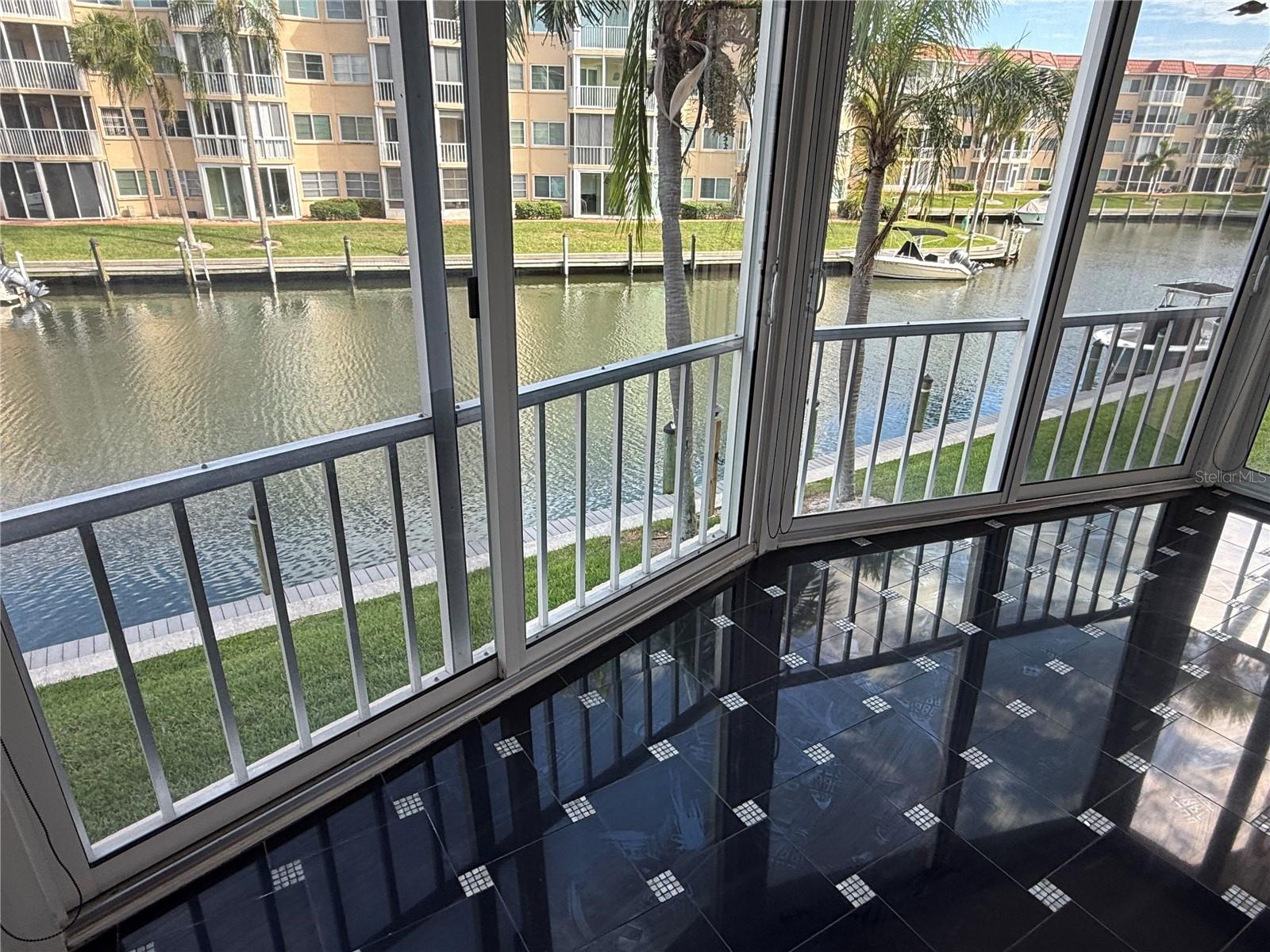SIESTA HARBOR II - Residential